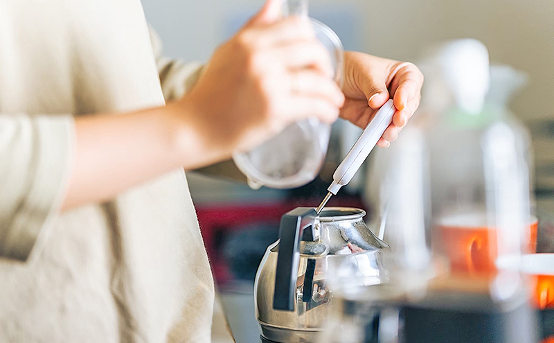 【 定期便 6ヵ月 】 エメラルドマウンテン コーヒー豆600g(200g×3袋) COFFEE ROAST 3710みなと 珈琲焙煎所 ブレンド コーヒー 珈琲 飲み物 飲料 連続 お届け ブレンドコーヒー