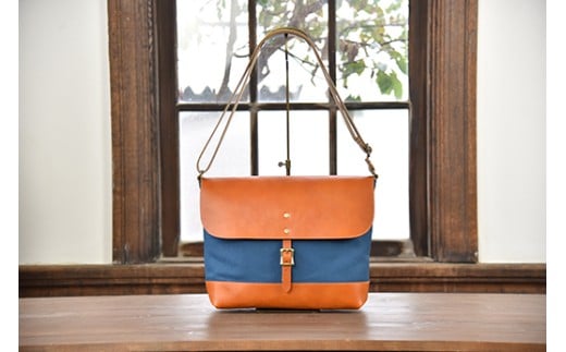 �y���ꌧ�ߍ]�����s�z�ߍ]�����U�[�ƒn�Y���z�ō�����V�����_�[�o�b�O�@�т�΃u���[�@L�T�C�Y�yCC41W�z