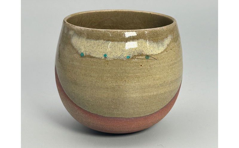 虫明焼 灰釉起き上がり器(黒井千左 作) 工芸品 インテリア 雑貨 日用品