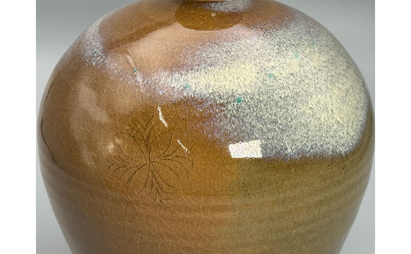 虫明焼 灰釉窯変青点文花入(黒井千左 作) 工芸品 インテリア 雑貨 日用品