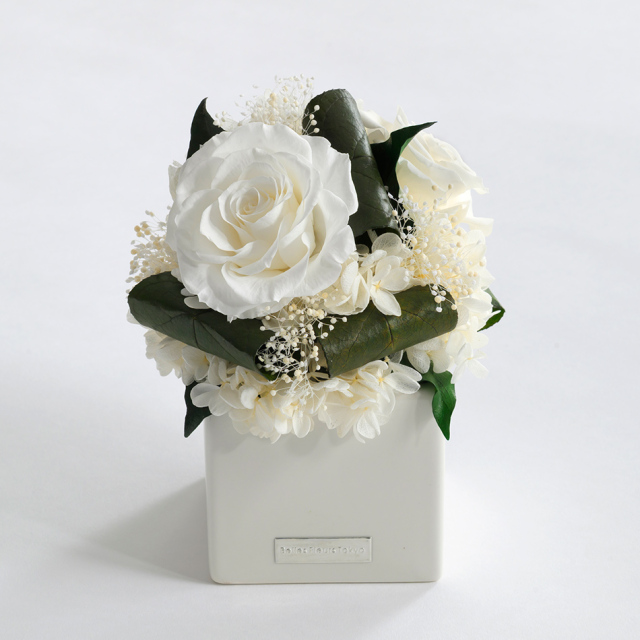 キューブS 花 お花 プリザーブドフラワー ギフト プレゼント お祝い 誕生日 お供え アレンジ インテリア 東京都 墨田区
