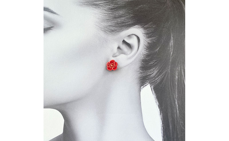 茅ヶ崎市 湘南 陶磁器 上品 かわいい レディース ギフト プレゼント 誕生日 母の日 お祝い サマーギフト ゴールド 金 アート アクセサリー Artopus.SHONAN イヤリング 梅