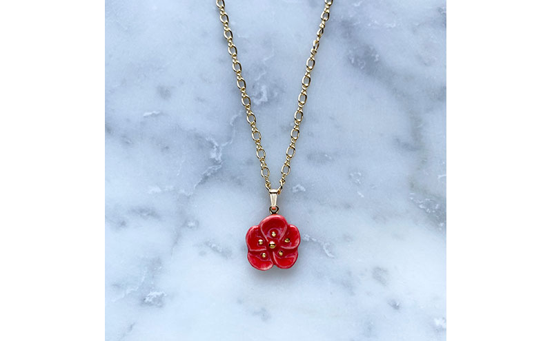 茅ヶ崎市 湘南 陶磁器 上品 かわいい レディース ギフト プレゼント 誕生日 母の日 お祝い サマーギフト ゴールド 金 アート アクセサリー Artopus.SHONAN ネックレス 梅