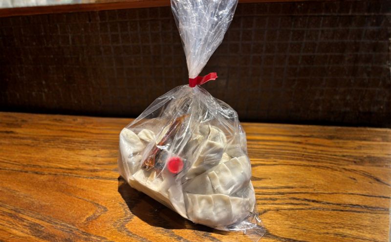 小南謹製 手包み冷凍生餃子 15個入り×6袋 計90個 餃子 ぎょうざ ギョーザ 生餃子 冷凍 惣菜 中華惣菜 点心 おかず 袋井市 静岡県