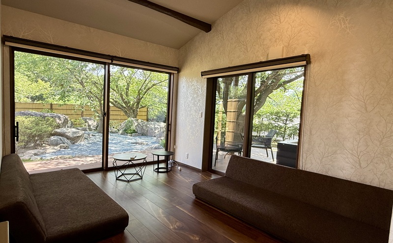 小諸蒸留所のツアー体験×プライベートサウナ付スイートコテージ宿泊プラン【2名様分】　ウイスキー サウナ 個室 観光 チケット リラックス