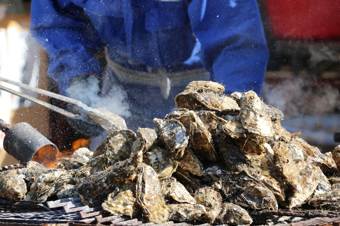 厚岸町のプロがあなたにお勧めの返礼品を選びます 厚岸町 コンシェルジュ 寄り添いふるさとセレクト 30万