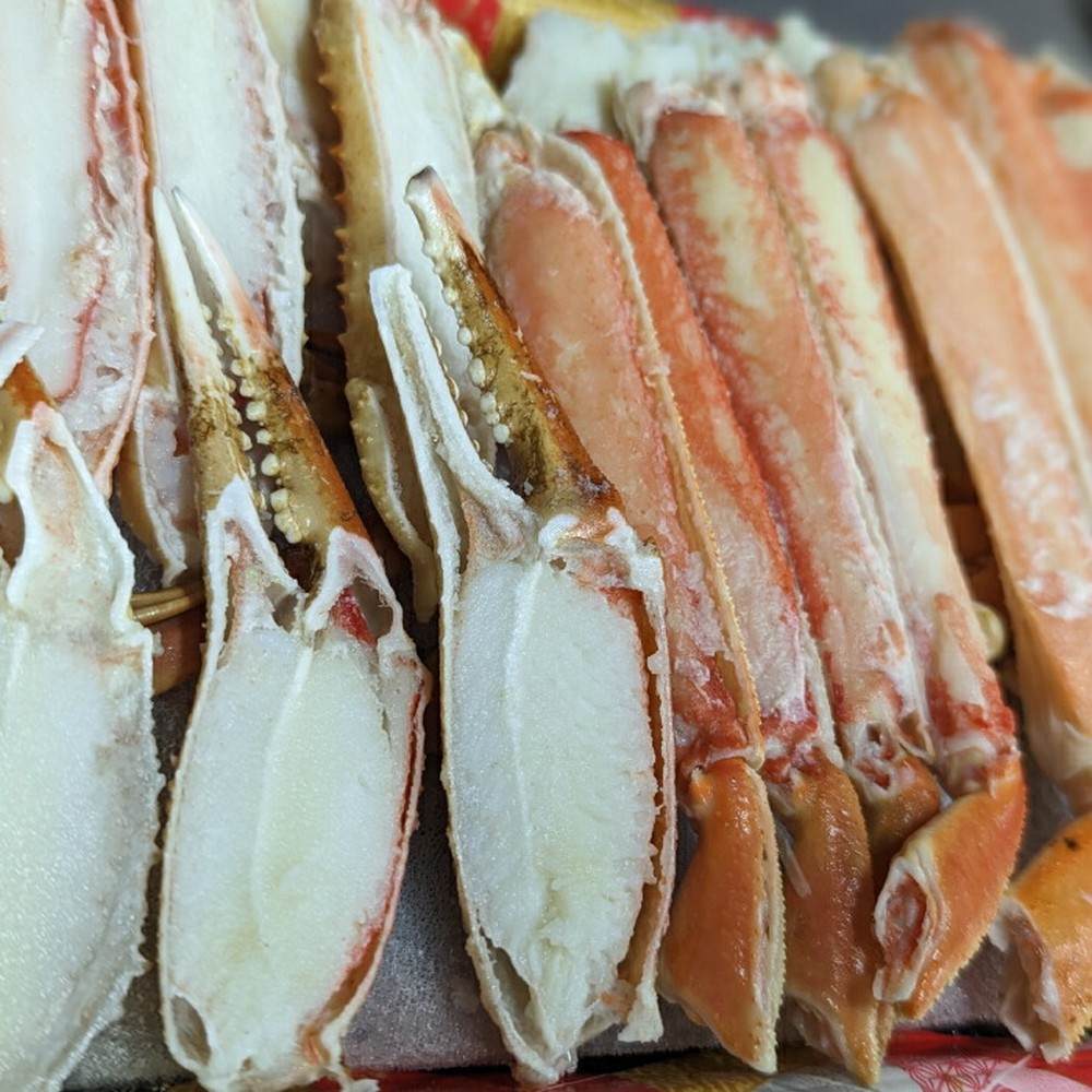 18-174 【ホワイトデー】ボイル本ずわいがにハーフポーション(総重量　約900ｇ前後)