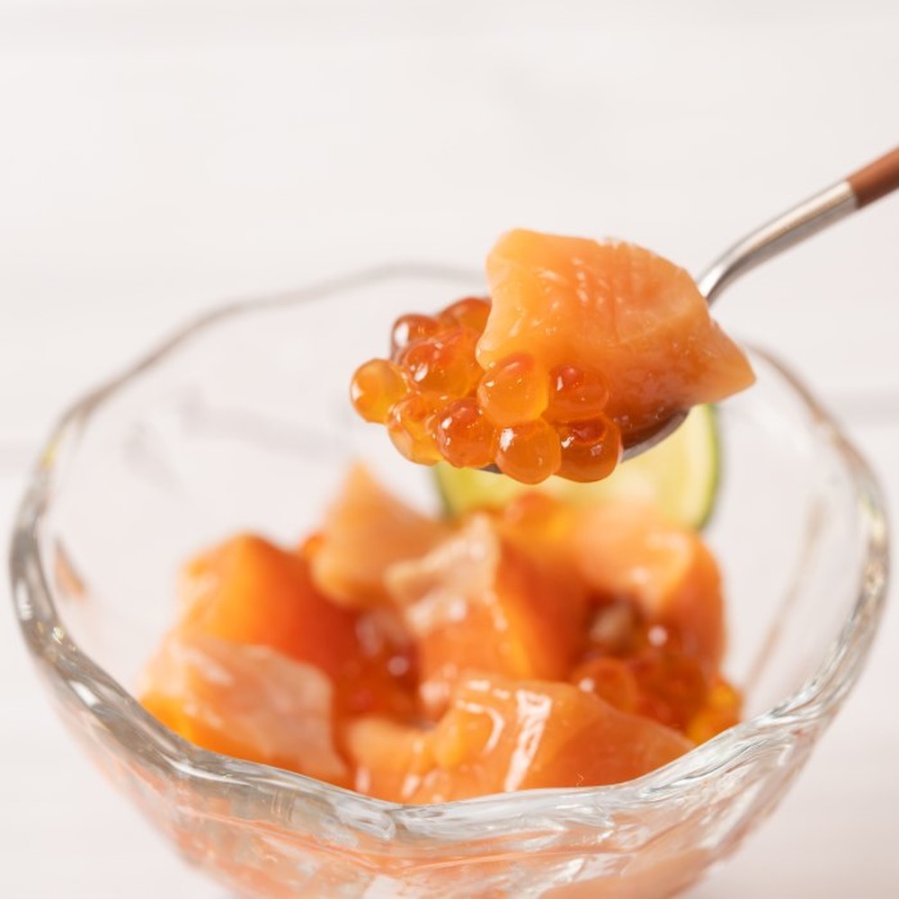 22-149 【バレンタインデー】北海道産鮭親子漬けプレミアム4個セット～いくら増量しました～