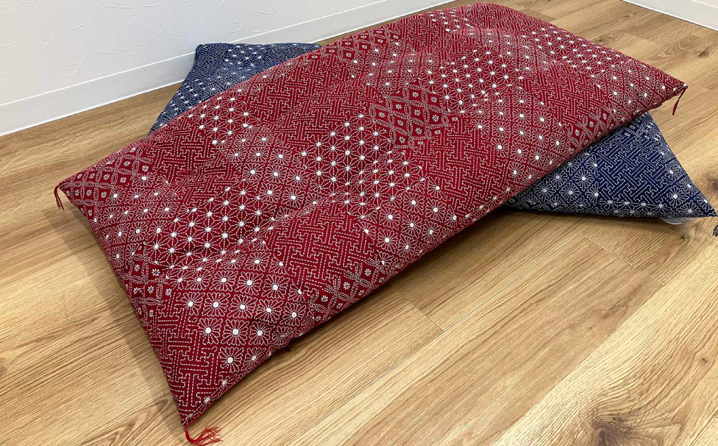 手づくり  長座布団・二枚組(同柄赤青)