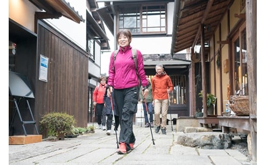 はちたび「八幡堀の魅力を歩いて体感する旅」（ピラティス×ノルディックウォーキング）【HP01W】