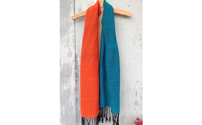 ito to iro 手染め・手織り仕上「ストール」 ターコイズグリーン×オレンジ・バイカラー（ツイル織り） ファッション小物 