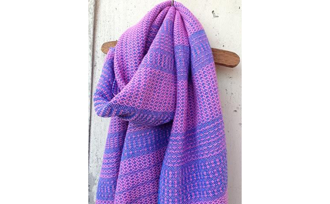 ito to iro 手染め・手織り仕上「ストール」 ブルー×ピンク・変化織り ファッション小物 