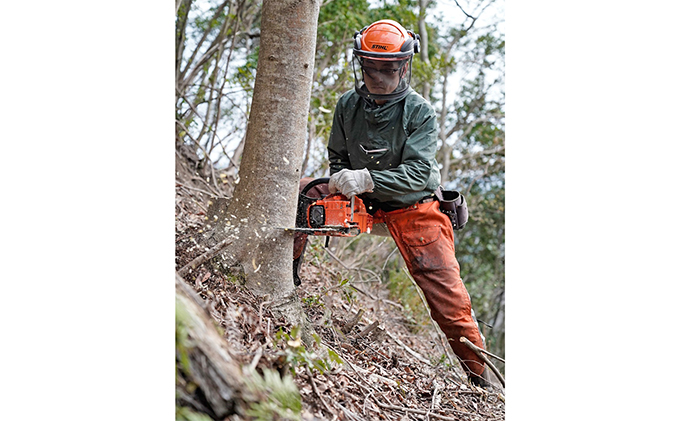 森のちから【五名の薪】20kg×1箱(配送不可:北海道・沖縄県・離島地域) アウトドア キャンプ キャンプ用品 燃料 雑貨 日用品 アウトドア用品 ソロキャン 調理 焚き火 暖取り 