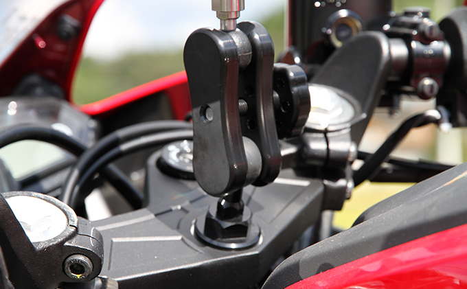 マルチマウントアームセットφ25-φ25　Kawasaki Ninja250(18'-20')，Ninja400(18'-20')，ZZR1400，ZX-14R他用 雑貨 日用品 バイク 