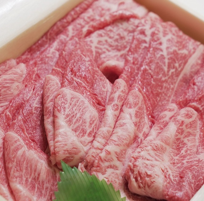 【神戸牛 牝】【7営業日以内発送】冷凍　特選肩すき焼き・しゃぶしゃぶ用:１ｋｇ 川岸畜産 (58-6)
株式会社川岸畜産