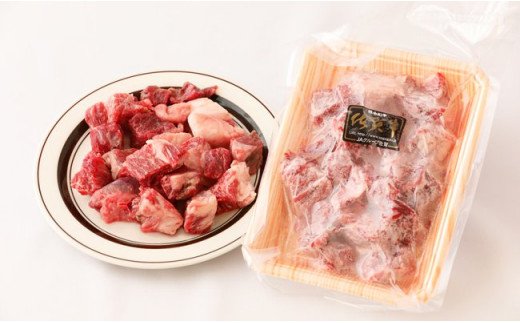 佐賀県みやき町のふるさと納税 BN004　佐賀牛ネック　角切り(カレー・シチュー用)500ｇ（250ｇ×2P）
