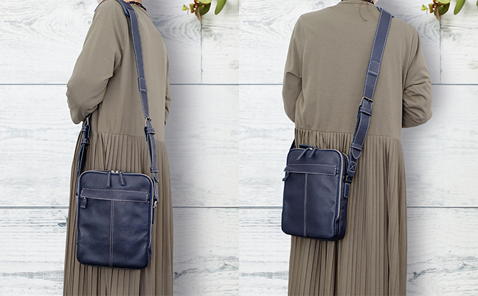 牛革　ショルダーバック縦型　紺