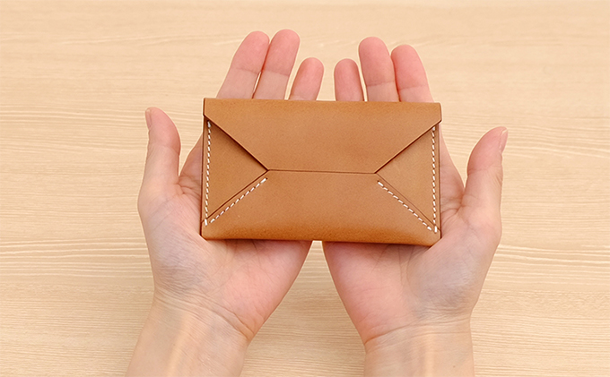 牛革　レター型名刺入れ　ナチュラル