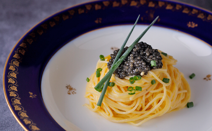 キャビア  「ゴ・エ・ミヨ2020」テロワール賞受賞 瀬戸内キャビア 15g つまみ 魚貝類 魚卵 加工品 贅沢 世界三大珍味 国産キャビア 高級食材 家飲み パーティー 記念日 誕生日 生キャビア 