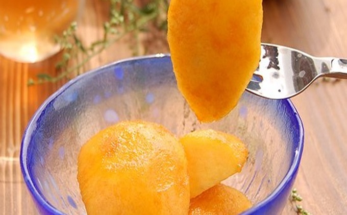 桃 2026年 先行予約 黄金桃 3玉 合計約900g（1玉約300g） もも モモ 岡山県産 国産 フルーツ 果物 ギフト 桃茂実苑 果肉 