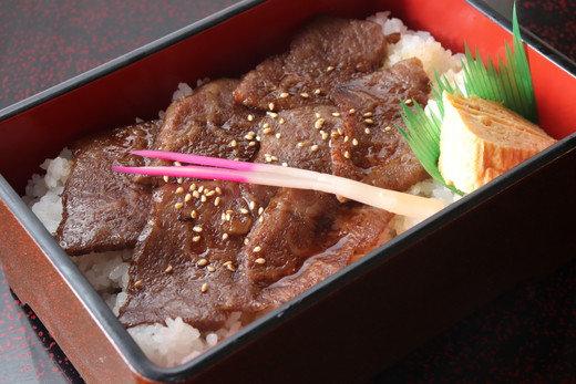 【12月発送分】極上近江牛カルビスライス【800ｇ】【CB06W-12m】