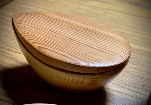 お洒落な吉野杉のお茶碗 木製茶碗 津田瑞苑 ／ ガラスウッド