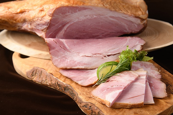 北海道 十勝骨付きハム3.8kg【B011-3-2】 / 北海道池田町 | セゾンの