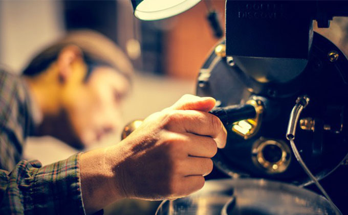 スペシャルティ コーヒー 4種の飲み比べセット（200g×4種）【豆or粉】 飲料類 飲み物 フルーツ感 ビター チョコレートのよう コーヒー飲み比べ 新豆 