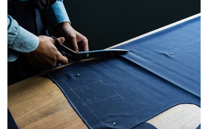 ザ・クロークルーム オーダースーツ、オーダージャケットお仕立券15,000円分【寄付額5万円】メンズ ファッション ブランド カシミヤ 服 ビジネス 贈答 ギフト チケット 高級 お祝い 高級スーツ オーダーメイド 記念日 男性 