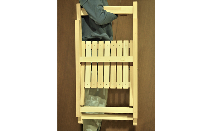 折りたたみ椅子（一脚） 工芸品 インテリア 