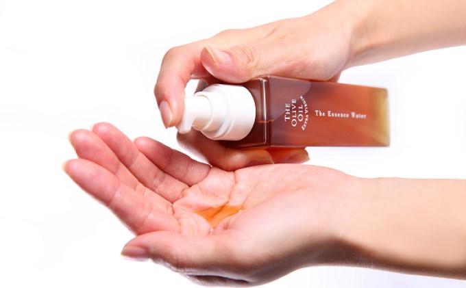 【 小豆島 】オリーヴの森 うるおい 化粧水 120ml 美容 スキンケア 基礎化粧品 美肌 潤い 香川 香川県 土庄 土庄町