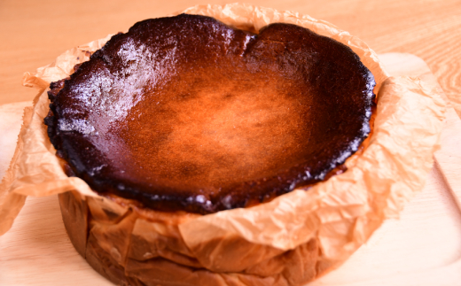 31-5 Cafe ほの香のオホーツクバスクチーズケーキ(6号)