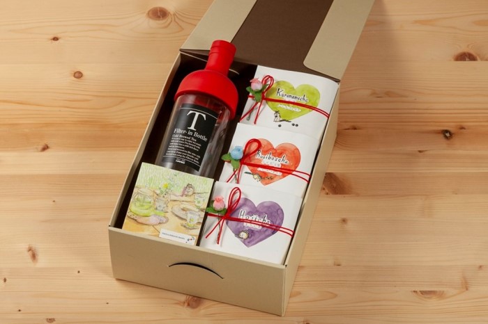 リラックスティー3種セット(ほうじ茶、ルイボスティー、黒豆茶、ボトル)〈ほうじ茶 ルイボスティー 黒豆茶 ティーバッグ ティーパック お茶  飲料 ノンカフェイン ボトル セット ギフト 贈り物 加工食品〉 