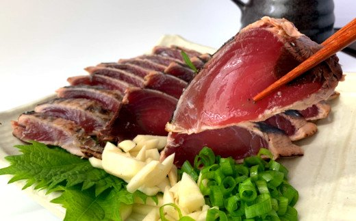 高知県田野町のふるさと納税 【四国一小さなまち】 ≪期間・数量限定≫  ★訳あり★  高知県産カツオのわら焼きタタキ（自家製タレ付）１ｋｇ