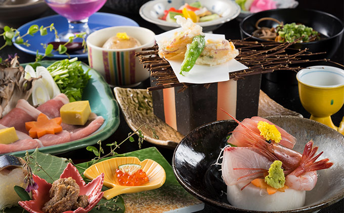 【能登半島地震復興支援】辰口温泉 たがわ龍泉閣露天風呂付「椿苑」ペアー宿泊券 旅行 チケット 