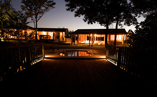 鹿児島県霧島市のふるさと納税 PK-002 天空の森「霖雨の森」ペア宿泊券(1泊2食付)温泉付きヴィラで完全プライベート1泊2食付きペア宿泊チケット【天空の森】宿泊 旅行 チケット 宿泊券 温泉 旅行券 温泉 高級宿