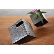 花器 キューブ(小) 黒 【一輪挿し 手作り 陶器 オブジェ インテリア 癒し 贈り物】(H038125)