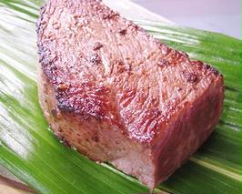 (冷凍)大和榛原牛 雅ステーキ（240g） ／ うし源本店 牛肉 黒毛和牛 A5 お取り寄せ モモ肉 鉄板焼 父の日 母の日 土産 キャンプ 奈良県 宇陀市 お中元 贈答用 贈り物 暑中見舞い お土産 お歳暮 内祝いまとめ買い 美味しい部位 キャンプ 送料無料